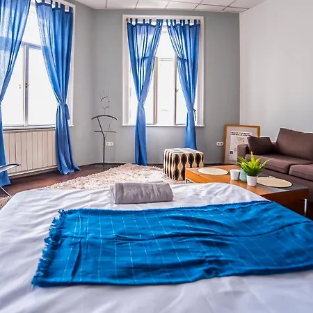 2B Hostel & Rooms-2